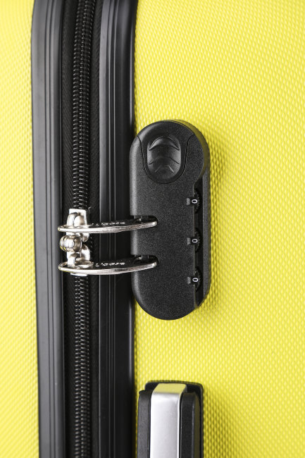 Чемодан Патая желтый